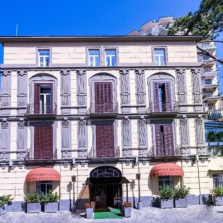 Ranieri Hotel 4*
