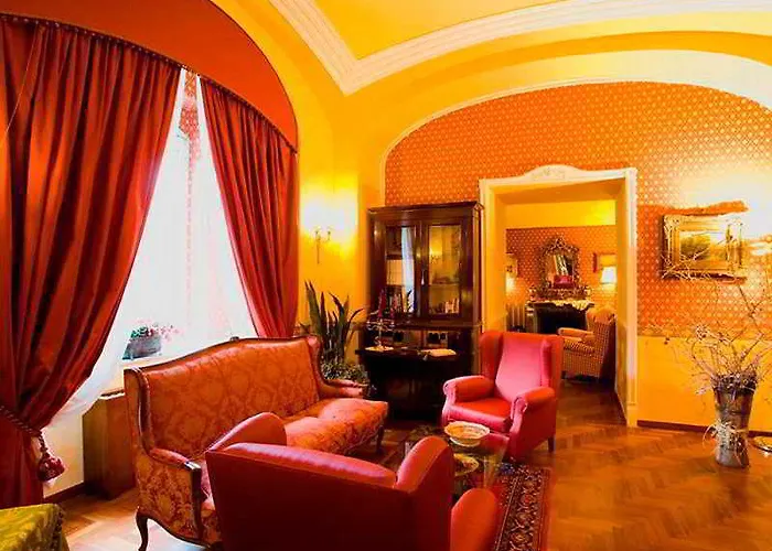 Ranieri 4* Νάπολη