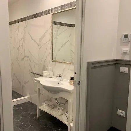 Ranieri Hotel 4*